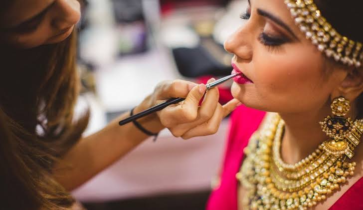 Bridal Makeup: Step by Step Guide for Flawless Makeup - Kapils Salon
